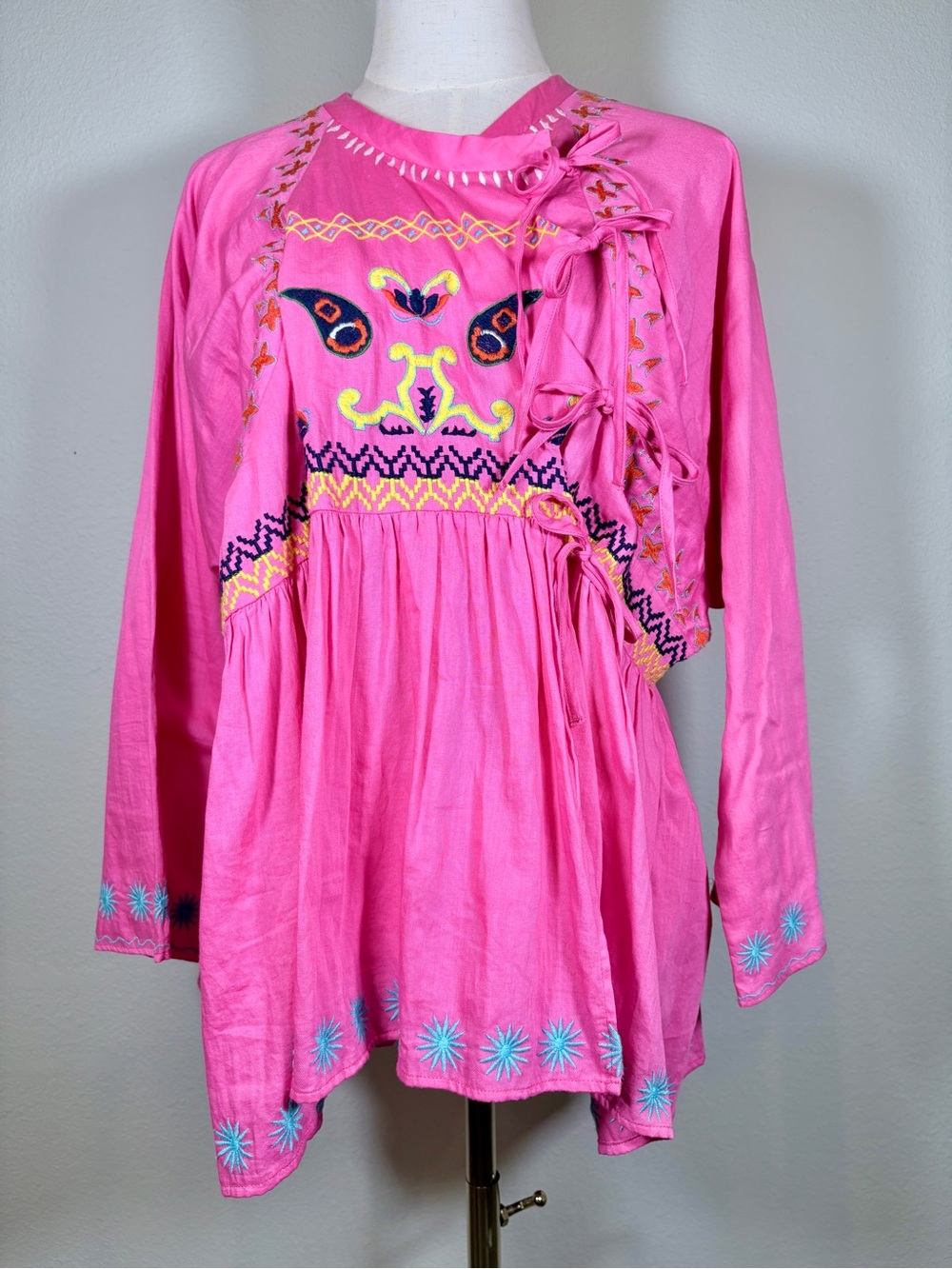 Frances Valentine Pink Embroidered Wrap Top Size 1X